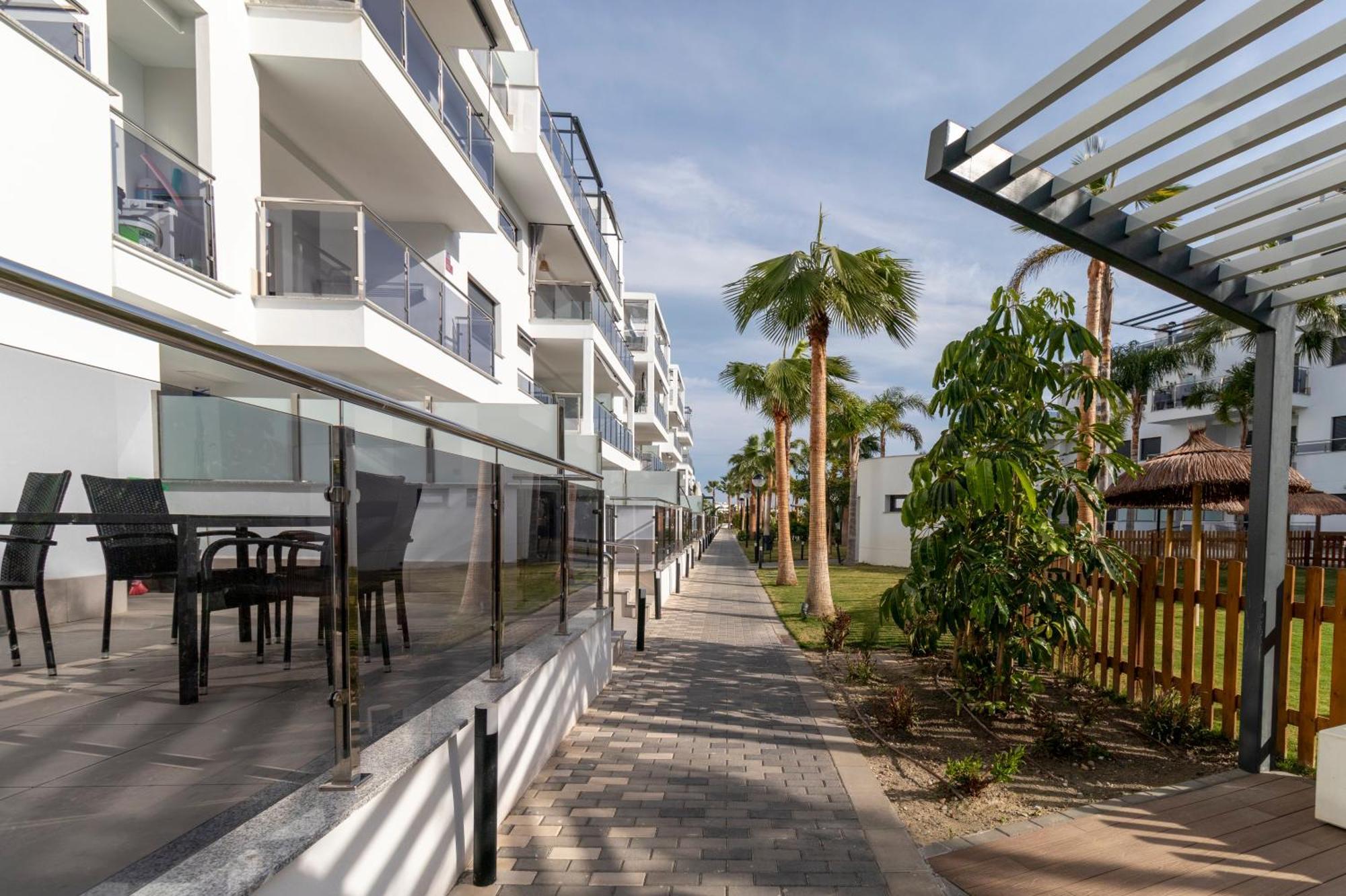 Rentitspain Apartamento En Aguacate A Minutos Del Golf 莫特里尔 外观 照片